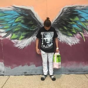 Meet your Posher, Wesley